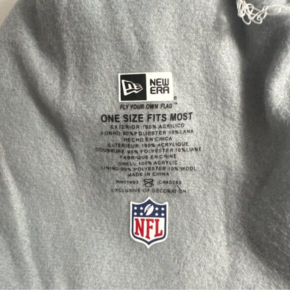 New Era NFL Atlanta Falcons On Field Removeable Pom Beanie Football Athleisure - Picture 4 of 8